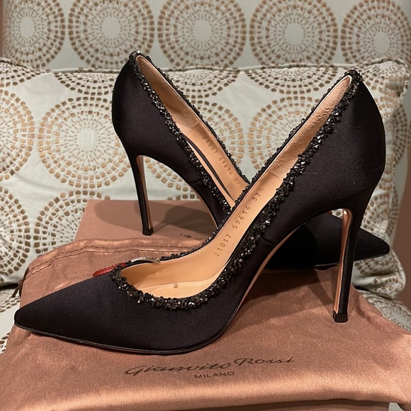 Gianvito Rossi Black Silk Pumps with red Rhinestone cherries! Size 37.5 - Picture 4 of 10